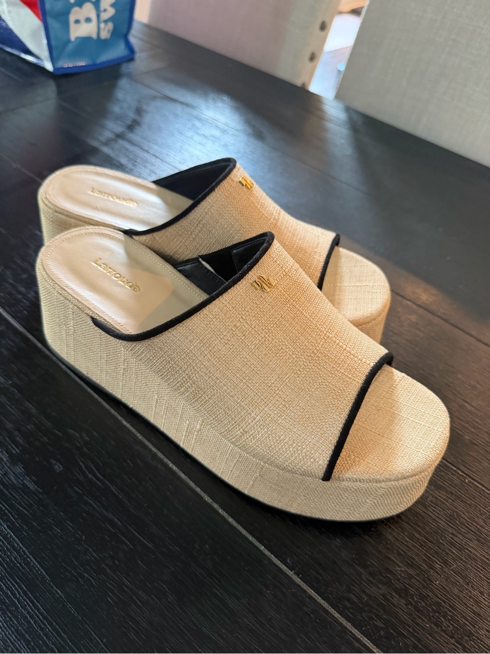 Larroude Charli raffia slides